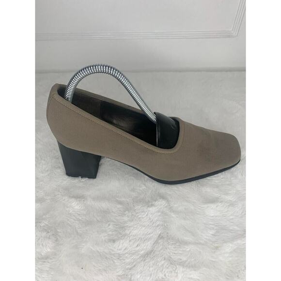 Crazy Horse Liz Claiborne Womens Size 8.5 Beige Square-Toe Heels With Block Heel - Picture 4 of 8